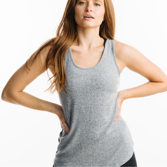 𝙀𝙐𝘾 𝙕𝙔𝙄𝘼 𝖠𝗌𝗁 𝖫𝗈𝗎𝗇𝗀𝖾 𝖡𝗈𝗒𝖿𝗋𝗂𝖾𝗇𝖽 𝖲𝗉𝗅𝗂𝗍 𝖳𝖺𝗇𝗄 𝙈𝘿 - Picture 2 of 3